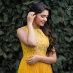 Krithi Shetty Instagram – Go with the flow 💛 
•
•

Outfit – @nallamz 
Jewelry- @jewelpalaceofficial 
Styled by – @ashwin_ash1 & @hassankhan_3 
Asst by – @vid_vidya 
Hair – @hairbyvenky 
Make up – @chaks_makeup 
Shot by – @they_call_me_keshu