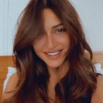 Kriti Kharbanda Instagram - New hair+boomerang series 😋😋 . . . #newhair #obsessed #selflove