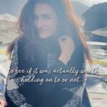 Kriti Sanon Instagram - #SanonScribbles 🦋 🖊 I guess my #MondayMood is 🤓+😇 #PoeticSoul