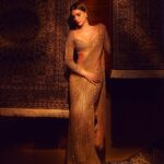 Kriti Sanon Instagram – Gold and Glitter ✨
@falgunishanepeacockindia
HMU @kavyesharmaofficial @aasifahmedofficial
Styled by @sukritigrover
📸 @tejasnerurkarr