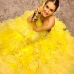 Kriti Sanon Instagram - Dreams do come true! All you need to do is keep working hard towards it and never lose faith! 🦋 It has taken me 8yrs to get my first #BestActress award. . But I’m so happy that I received my first for #Mimi - a film I’ll treasure forever, a character that will always be special in my filmography! 🤰🏻💖 🦋 Thank you @iifa for this validation and for an amazing evening!! 💃🏻 Will always be grateful to #Dinoo @laxman.utekar sir for making me your Mimi for life and the whole cast and crew of Mimi for making this journey so memorable! ❤️❤️