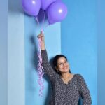 Laila Mehdin Instagram – Up 🎈

Thanks
#avalvikatan @vsathishkumar18 

For the cute photo!