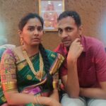 Lakshmi Priyaa Chandramouli Instagram - This is how we wish newly married couples now! Happy married life @kaartikkrishnan and Shreya! 😀 #CousinsWedding #Kalyaanam #KalyanamandapamReels #WeddingWish #ComedyReels #JustuForJolly #TimePass #TamilReels #Kamalism #KovaiSaralaRocks