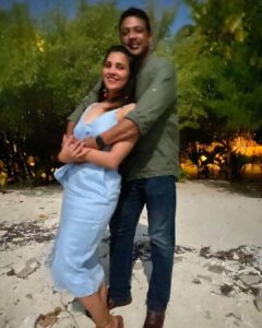 Lara Dutta Instagram - Thru it all baby….thru it all!!! Happy birthday my gorgeous man!! 🥰. #mostest #happybirthday 🎂 🥳