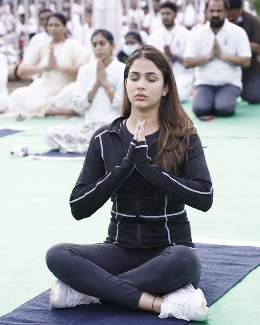 Lavanya Tripathi Instagram - A Pleasant morning and Yoga  Joined Hon Governor Smt Dr Tamilisai Soundarayarajan ji, Hon Union Ministers kishan reddy ji, sarbanand sonwal ji, @iamnainajaiswal and thousands of participants on friday morning at L B stadium as part of 25 day countdown to the International Day of Yoga 2022. #IDY2022