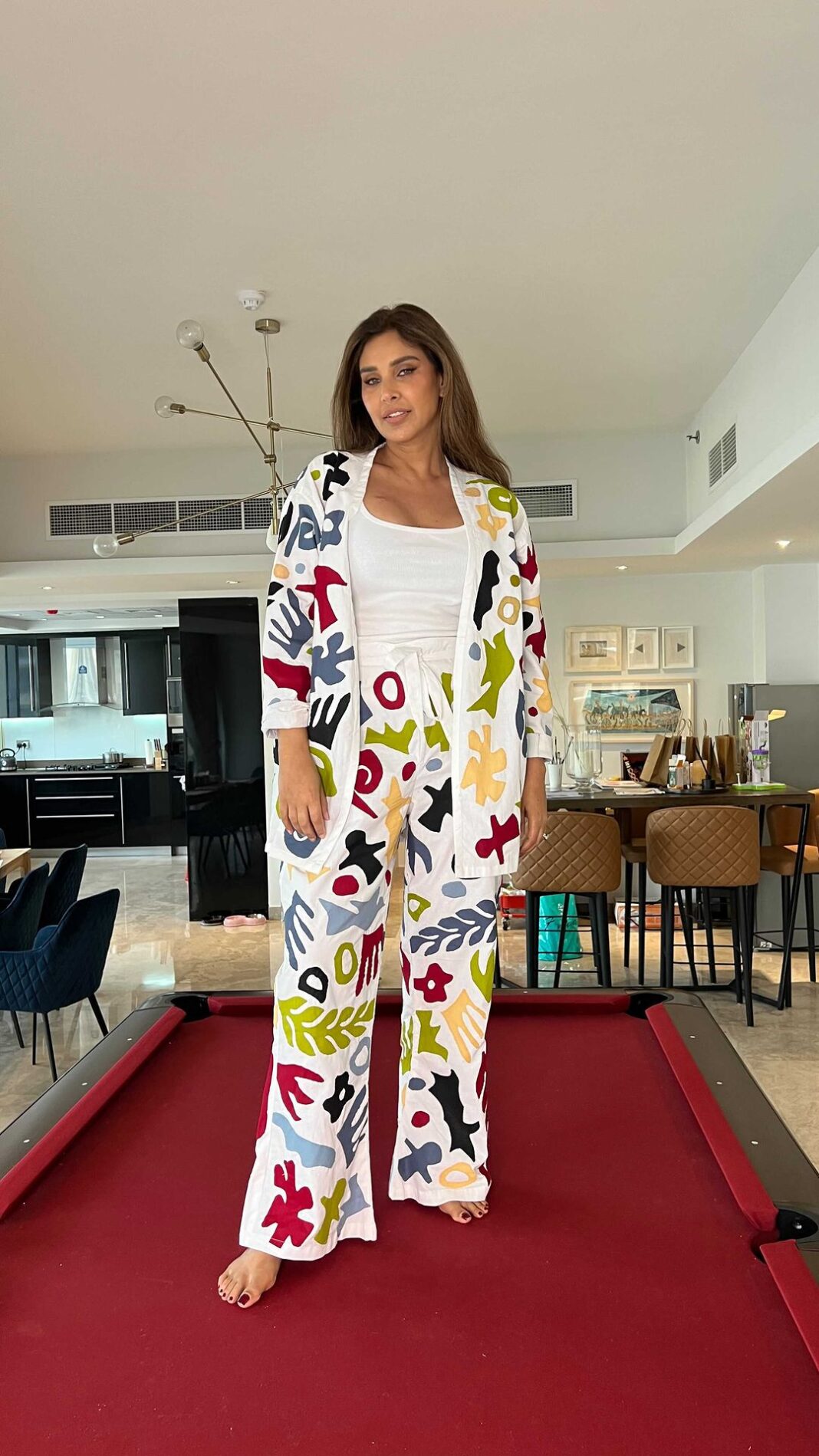 Lisa Ray Instagram - Fridays in @patchup.india Taking this fresh- conscious- vibrant state of mind into the weekend. Take a look at the fun collection @patchup.india and throw some sustainable love on ❤️