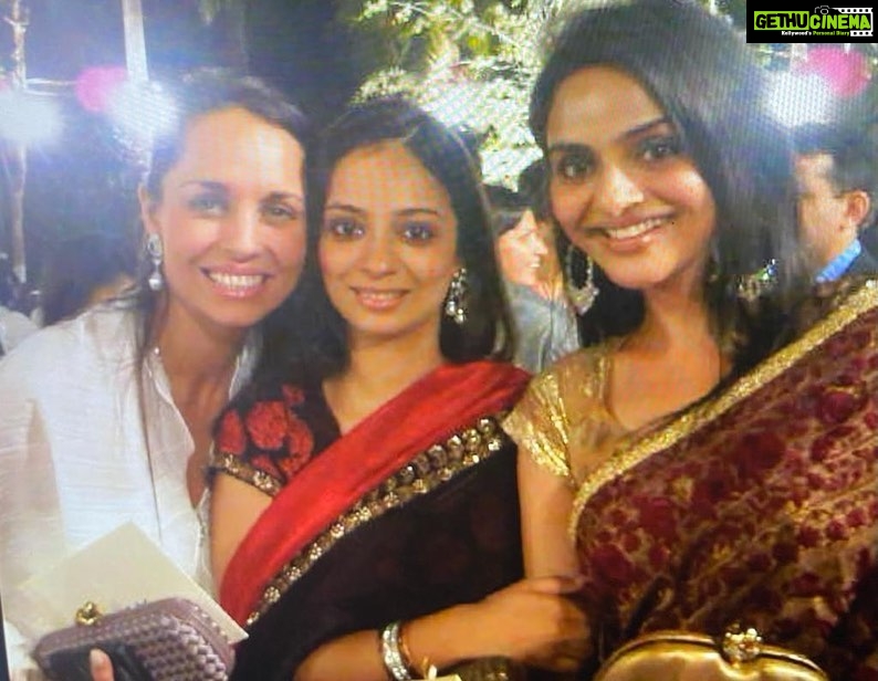 Madhoo Instagram - @rupal_mafatlal happy happy birthday darling 💜💜💜💜💜❤️💜