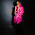 Madhuurima Instagram - Pinky day 😍😍 Photographer- @sid.is.art Photographer’s assistant- @manali_Jain @neha__davda Stylist- @styledby_niral Stylist’s assistant- @riyaa.sharma.775 @fernandes_sams_6 MuHA- @shadows_and_shades_by_namrata Wearnig- @majesticbyjapnah Accessories- @blingthingstore