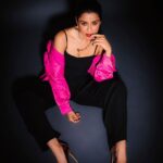 Madhuurima Instagram - 😎😎😎 Photographer- @sid.is.art Photographer’s assistant- @manali_Jain @neha__davda Stylist- @styledby_niral Stylist’s assistant- @riyaa.sharma.775 @fernandes_sams_6 MuHA- @shadows_and_shades_by_namrata Wearnig- @majesticbyjapnah Accessories- @blingthingstore