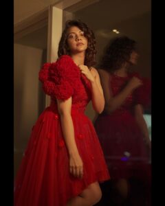 Madonna Sebastian Instagram - The Red Velvet.. ..a whiplash to naïveté Costume : @aanunobby Make up : @renjurenjimar Hair : @sudhiarhairstylist Personal Assist : @suryaishaan Photo clicked : @dplifestyle PR Manager : @nabel_marketer @unni_movies Event : @timesofindia fashion show #times #timesgroup #fashionshow #fashion #showstopper #diva #fashionicon #fashionstea #fashionweek #rampwalk #fashionworld #fashionhub #sensationalstar #southindiancinema #actress #tollywood #kollywood #bollywood #mollywood