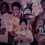 Mahendran Instagram - நீங்க கொடுத்த இந்த வாழ்க்கைக்கு நான் என்றும் உண்மையாய் இருப்பேன், உண்மையாய் உழைப்பேன், உங்களை பெருமைப்படுத்துவேன் @the_ksravikumar sir ❤️ #HBDKSRavikumar