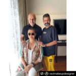 Mahima Chaudhry Instagram - #Repost @ravimakeupdesigner with @make_repost ・・・ I first met Mahima over 20 yrs ago during her modelling days . We have shot some beautiful ads & films together. She has been like a sister to me . We share some very wonderful memories from this journey of ours .she has seen my little baby girl grow from a toddler to a beautiful teenager . She is as gorgeous on the inside as she is on the outside. She has always dropped everything to come grace any occasion I invited her for in a flash . And this current phase of her life she has conquered like a true warrior with the spirit of goddess Durga she defeated the rakshas. I love you Mahima & am so proud of you . We continue to add to our treasure trove of memories on the set of our new film“ The Signature “ which we are shooting here in Lucknow with giggles & laughter . Anupam sir... You are really amazing... More strength and love to you Mahima and also those battling Cancer You all are heroes. Thank you Anupam sir for sharing this We really need more people like you... 🙏🙏🙏 ❤️❤️❤️ Jai ho #cancersurvivor #superhero #MahimaChaudhry #shootday #cancer #courage #hope #blessed #strongwomen #lotsoflove #theravisamel 👍🏻 Taj hotel Lucknow