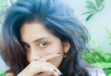 Mahima Nambiar Instagram - Good morning ☀️ #morningvibes #nature #green #lovelife #goodmorning #goodweather #naturegirl Tamarind Hill Galle