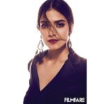 Malavika Mohanan Instagram - 💄👄🖤 @filmfare . . @vijitgupta @shreejarajgopal @sonamdoesmakeup @the.mad.hair.scientist @theitembomb @ashwini_dee