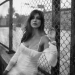 Malavika Mohanan Instagram – Here’s looking at you, kids 🤍

@bharat_rawail 
@sheefajgilani 
@theitembomb
@makeupbyanighajain 
@mamta_kadam_