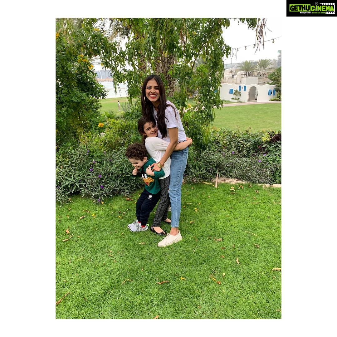 Malavika Mohanan Instagram - Trials and tribulations of getting a toddler to pose 🐒 #suchacutie Dubai, United Arab Emirates