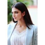 Malavika Mohanan Instagram – Hi @zeebamiraie 💕