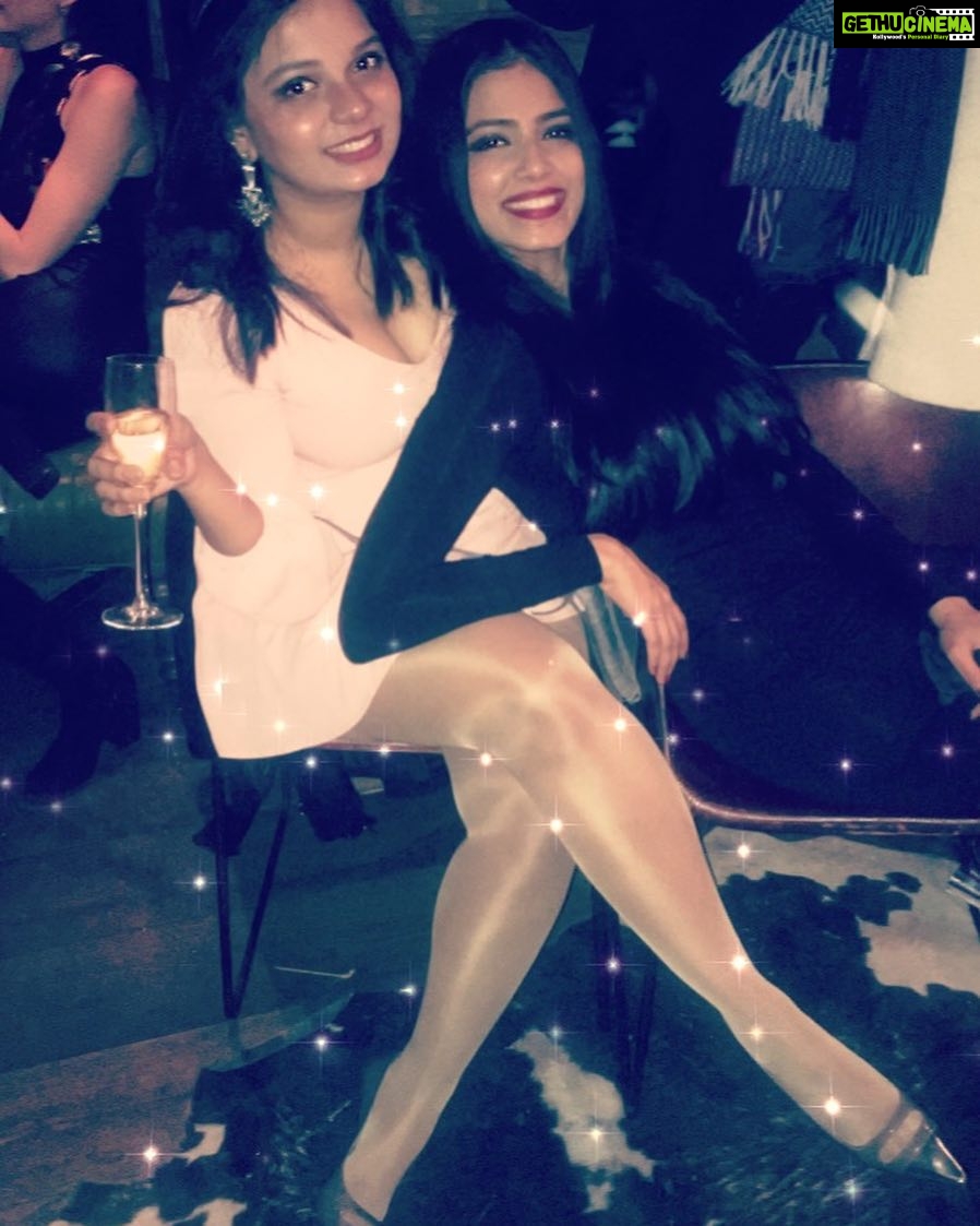 Malavika Mohanan Instagram - ✨🥂 New York, New York