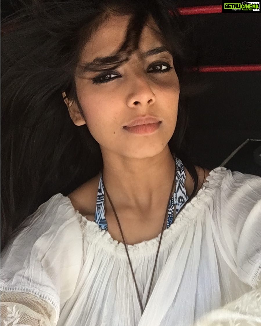 Malavika Mohanan Instagram - Cliché caption- wind in my hair Non cliché caption- lip gloss and windy hair do not make a good combination