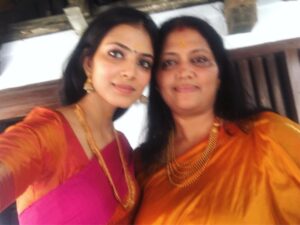 Malavika Mohanan Instagram - Blurry but happy photo. Amma 💕
