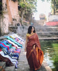 Malavika Mohanan Instagram - It's been too long @mehlum.sadriwala. Come back soon.