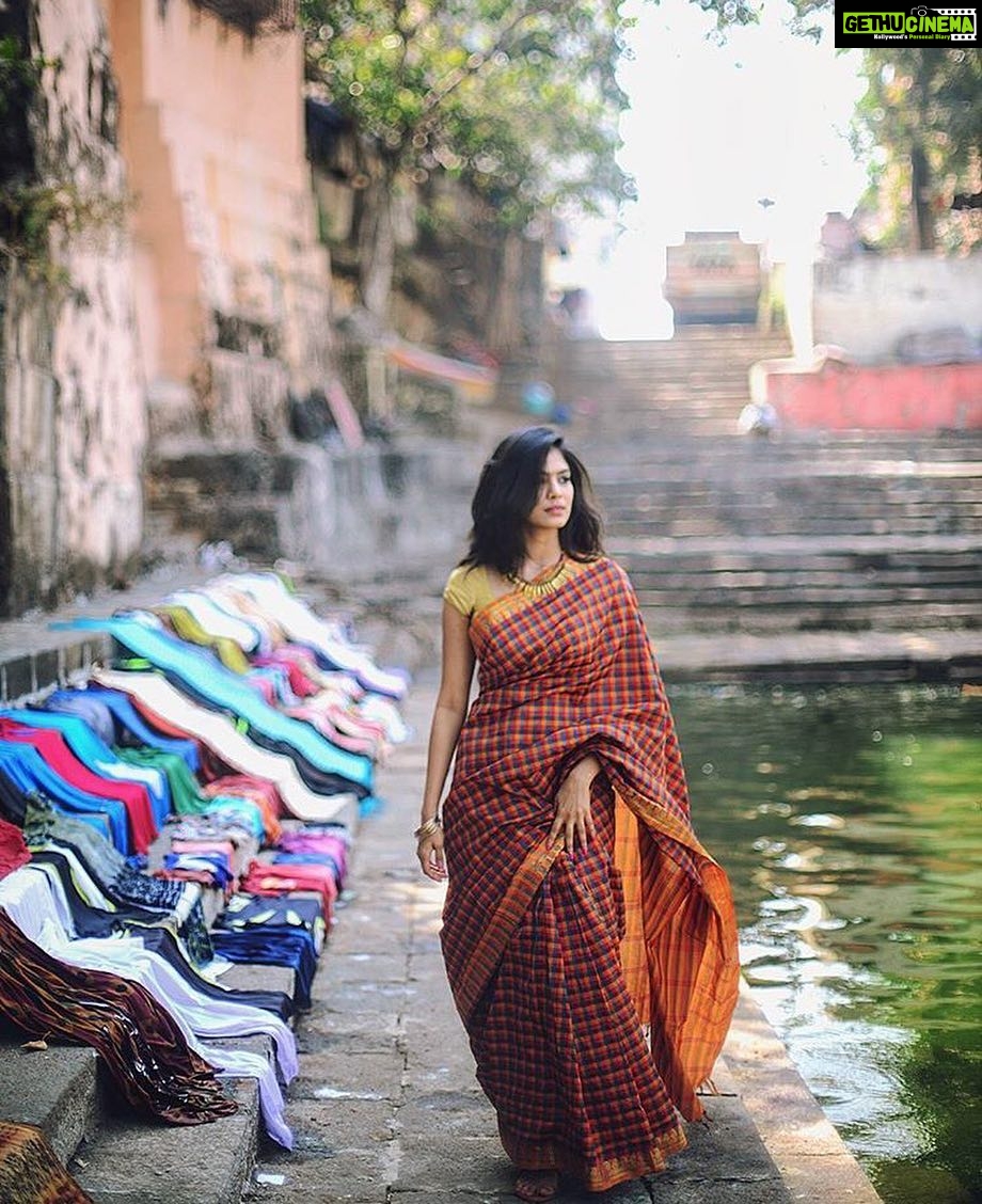 Malavika Mohanan Instagram - It's been too long @mehlum.sadriwala. Come back soon.