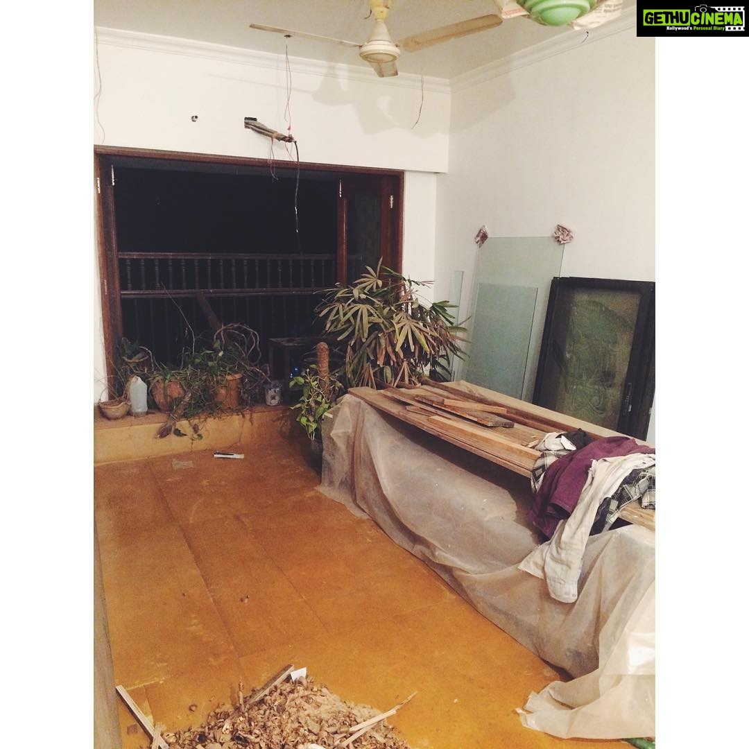 Malavika Mohanan Instagram - Home having a makeover.