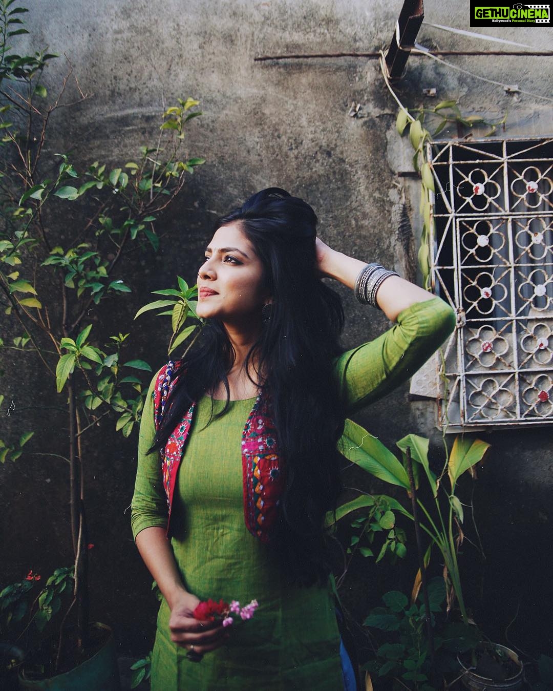 Malavika Mohanan Instagram - For the love of textured walls.