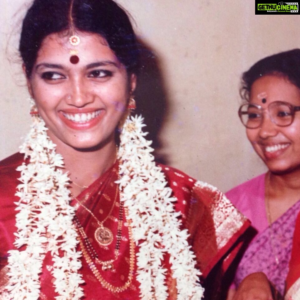 Malavika Mohanan Instagram - Guess who #somuchbeauty #prettiestbrideever