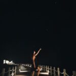 Malavika Mohanan Instagram – A sky full of stars 🤍 ✨

@ncstravels @jwmmaldives  #JWMarriottMaldives JW Marriott Maldives Resort & Spa