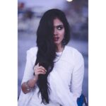Malavika Mohanan Instagram - This post will be up on the blog by today evening 💕