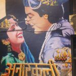 Malavika Mohanan Instagram - #streetart #bandra #mumbai