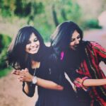 Malavika Mohanan Instagram - Happy Birthday @saanikalokre ! We'll have A kickass party once I'm back. I love you and miss you :*