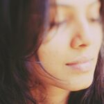 Malavika Mohanan Instagram - Dad testing out #freelensing on me.