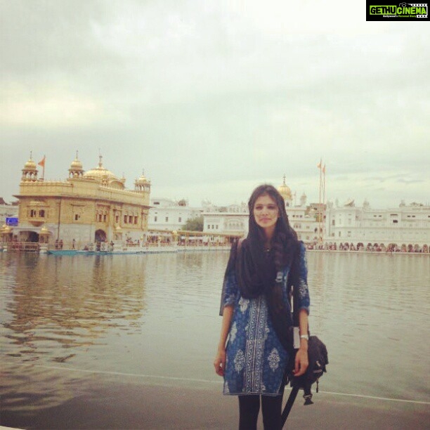 Malavika Mohanan Instagram - #GoldenTemple #Amritsar #Punjab