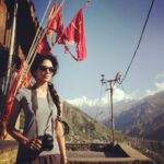 Malavika Mohanan Instagram - #India #himachal #himalayas #travel #travelphotography #instatravel #instaoutfit #love #gf_daily #gang_family #love #Canon #primelens #temple #goddess #Indianbloggers #ootd #casual #streetstyle