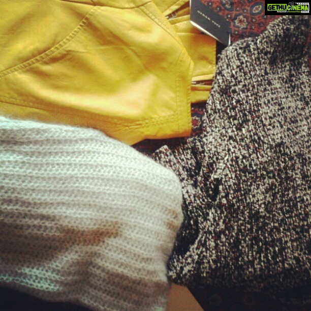 Malavika Mohanan Instagram - Packing for a trip to the Himalayas with family. Pulling out all my wintery stuff. *.*