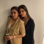 Malavika Mohanan Instagram – If you went out for a girls’ night out and didn’t do a bathroom photo session then did you go for a girls’ night at all? 🤔 👯‍♀️

With my favourite partners-in-crime @nittigoenka @tanur.s 🥂 ♥️