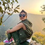 Malavika Mohanan Instagram - Some of my favourite moments from the last week ✨ 🤍🌱 🐅 🌳 ⛰