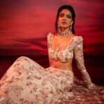 Malavika Mohanan Instagram – Playing muse to the lovely @shehlaakhan 💕

Photographer: @rahuljhangiani 
Stylist: @sheefajgilani
Jewellery Courtesy: @rarejewels.arankalegacy
Hair: @souravroy_1999 
Makeup: @makeupbyriddhima