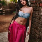 Malavika Mohanan Instagram - ‘Urvashi’ 🌸 From a far away time in a far away land 💕 Photographs• @arjunkamath87 Costume designed and styled by• @wardha_ahamed Makeup• @makeupartistkarishmabajaj Hair• @nishisingh_muah Public Relations• @theitembomb Jewelry• @creativegemsandjewels