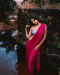 Malavika Mohanan Instagram - ‘Urvashi’ 🌸
From a far away time in a far away land 💕

Photographs• @arjunkamath87
Costume designed and styled by• @wardha_ahamed 
Makeup• @makeupartistkarishmabajaj 
Hair• @nishisingh_muah 
Public Relations• @theitembomb 
Jewelry• @creativegemsandjewels