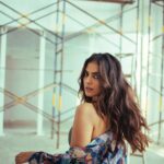 Malavika Mohanan Instagram – Kohl-d eyes 👀 

@bharat_rawail • @mehakoberoi • @theitembomb • @pallakhshah • @windsor_grande_residences