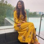Malavika Mohanan Instagram - When mommy dearest turns photographer 📸 💛 Also, hello Hyderabad 👋