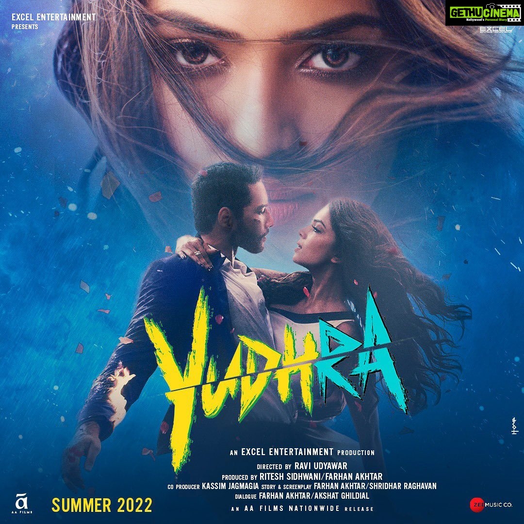 Malavika Mohanan Instagram - The yin and yang of #Yudhra ☯️ Announcement at 10:30 AM (Link in bio) @siddhantchaturvedi @raviudyawar @ritesh_sid @faroutakhtar @excelmovies @kassimjagmagia @shridhar_raghavan @ravibasrur @zeemusiccompany #AkshatGhuldial #AAFilmsIndia
