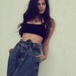Malavika Mohanan Instagram – Baggy jeans for the win always 🦥
.
.
Lots of love to this A-team!
📸 @vaishnavpraveen @thehouseofpixels 
Styled by @mohitrai @tarangagarwal_official 
Makeup @nittigoenka 
Hair @rohit_bhatkar 
Public Relations @theitembomb
👖 @dhruvkapoor 
@outhousejewellery