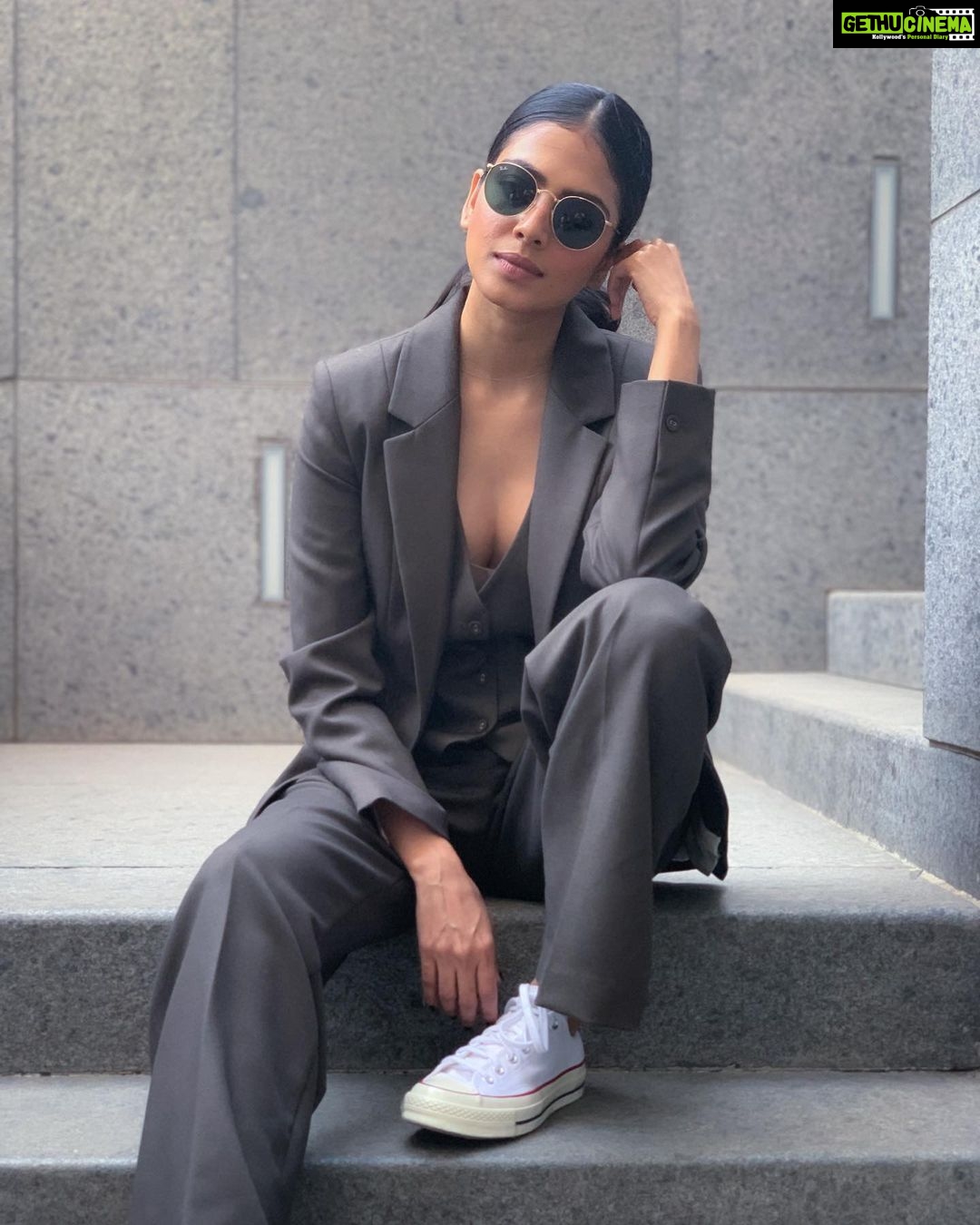 Malavika Mohanan Instagram - Some sartorial inspiration from Kamala Harris for the day- Pantsuit + Converse 👟 🤍 #ShoesOverHeelsAnyday