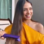 Malavika Mohanan Instagram - Always wanted something that’s this easy to use 💁🏻‍♀️ The New Dyson Corrale is cordless, causes 50% less hair damage and the flight ready feature is an added bonus 💜 @dyson_india #DysonCorrale