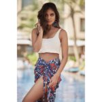 Malavika Mohanan Instagram - @shotbynuno • @theitembomb • @nittigoenka • @nishisingh_muah • @eshaamiin1