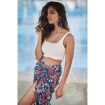 Malavika Mohanan Instagram - 🌊 . . @shotbynuno • @theitembomb • @nittigoenka • @nishisingh_muah • @eshaamiin1